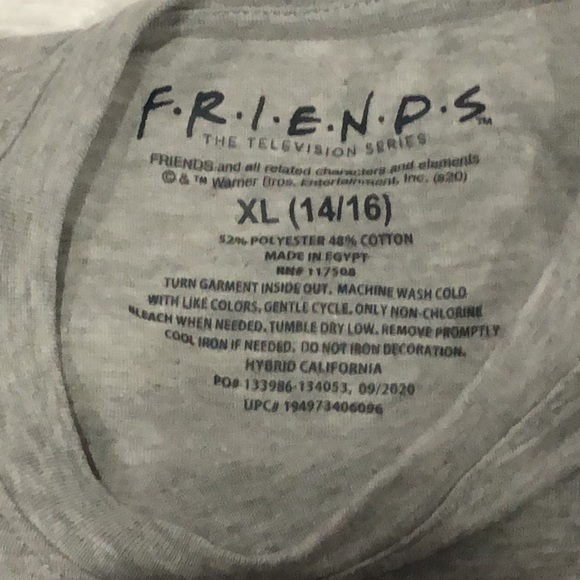 NWOT Girl’s FRIENDS Tv Series heather gray too/T-Shirt Sz XL - Picture 3 of 3
